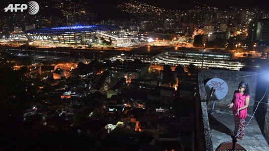 La foto que muestra el contraste entre las favela y los Juegos Olímpicos