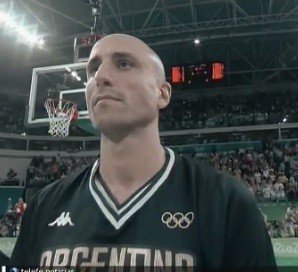 Gracias Manu: lágrimas doradas