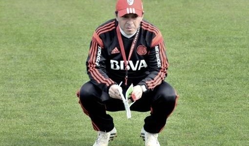 Gallardo: "La Copa Argentina pareciera que la organiza una entidad suiza, hasta se juega con público visitante"