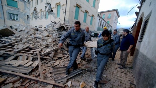 Italia: embajador argentino informó que no hay argentinos entre las víctimas del sismo