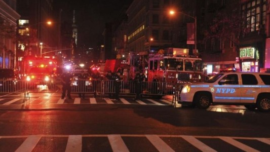 Nueva York: explotó una bomba y descartan un acto de "terrorismo internacional"