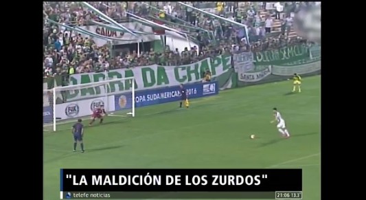 Noche de penales y la madición de los zurdos