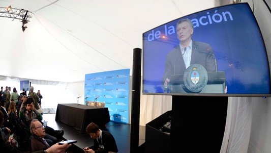 Macri encabeza un acto con intendentes de todo el país