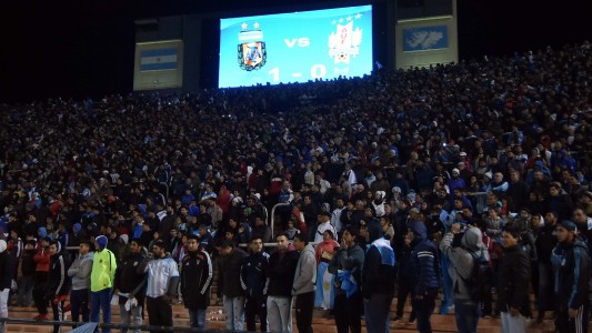 La FIFA sancionó a Argentina por conductas discriminatorias y antideportivas de sus hinchas
