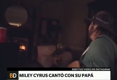 Miley Cyrus cantó con su papá