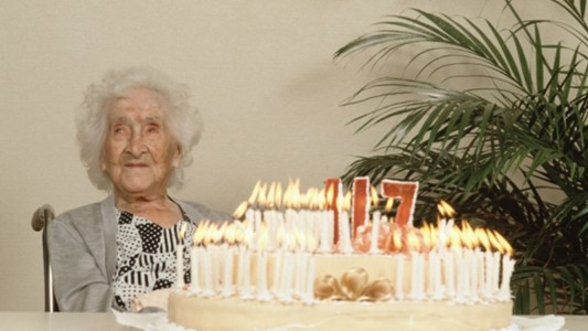 Un estudio determinó cuál es la edad máxima que puede vivir el ser humano