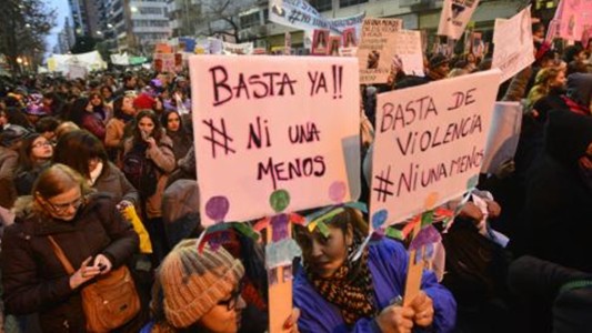 Los huérfanos del femicidio: en tres días, nueve nenes se quedaron sin mamá