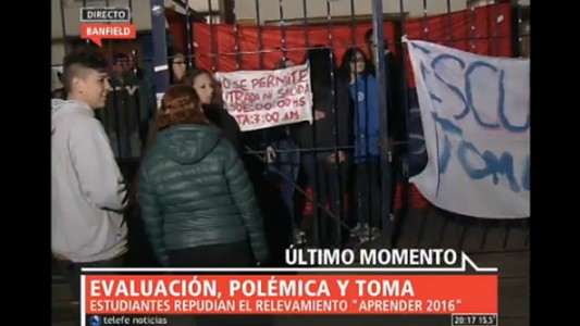 Evaluación, polémica y toma