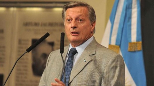 Aranguren dijo que "No habrá más subas de tarifas hasta 2017" y no descarta cortes de luz este verano