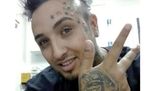 Este joven brasilero llenó de tatuajes a su perrito y ahora lo repudian hasta sus clientes