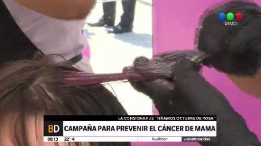 Campaña para concientizar sobre el cáncer de mama