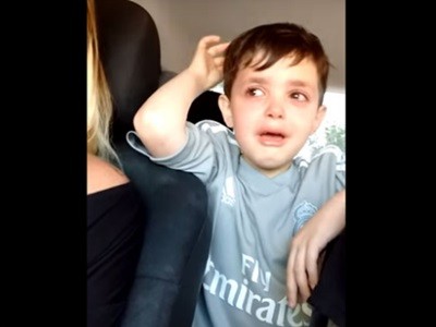 #EsViral El arquerito desolado porque le hicieron un "gol de caño"