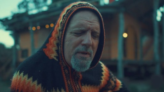 Cordera regresa a los escenarios con un show en Córdoba y empezó la polémica