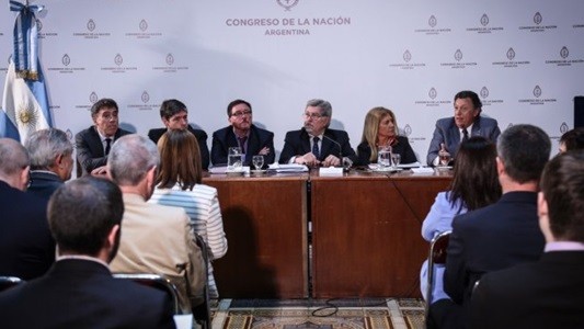 La Justicia Electoral pide acelerar la ley del Voto electrónico y definir controles