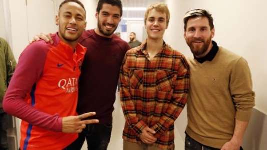 Messi volvió a entrenar en Barcelona y se fotografió con Justin Bieber
