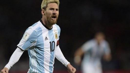 Messi felicitó al equipo argentino de Copa Davis por el título