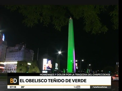 En Bogotá y Buenos Aires el verde honró a las víctimas de la tragedia