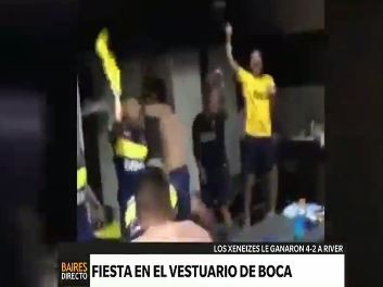 La fiesta en el vestuario de Boca
