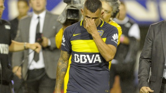 La ovación a Tevez: "Lo saqué para que la gente trate de convencerlo de que se quede"