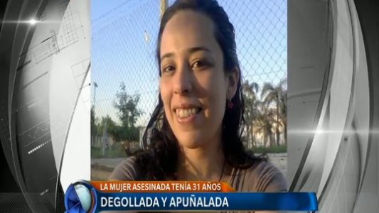Encontraron a una joven degollada en su casa
