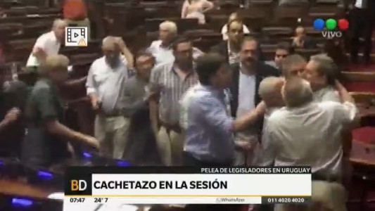 Escándalo en el Congreso uruguayo: diputados a los cachetazos