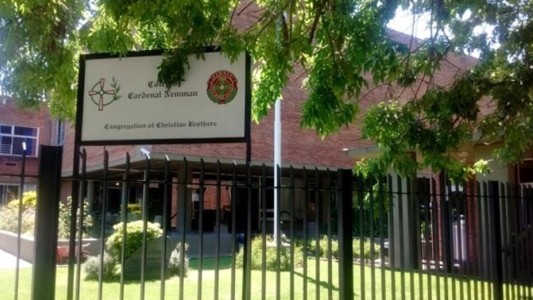 Treinta años después, un hombre confesó que cuando era nene fue abusado por el casero de su familia y por un cura del colegio Cardenal Newman