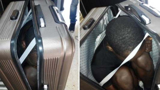 Detuvieron a una mujer por llevar a un inmigrante dentro de una maleta