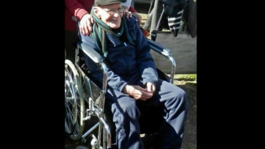 Casi el doble: Un uruguayo de 102 años se casa con una vecina de 56