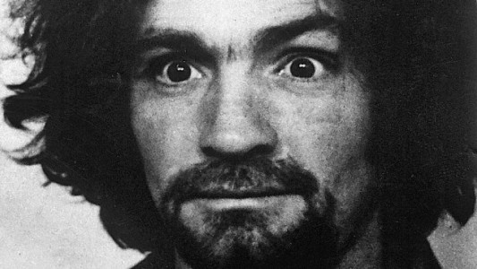 Por una enfermedad grave Charles Manson fue trasladado a un hospital