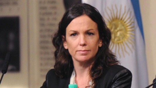 Operaron a la ministra Carolina Stanley