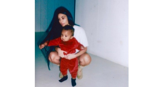 Después de tres meses, Kim Kardashian regresa a las redes sociales con video y fotos familiares