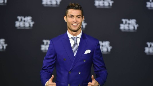 Messi no viajó para los premios FIFA y Ronaldo fue galardonado como mejor jugador