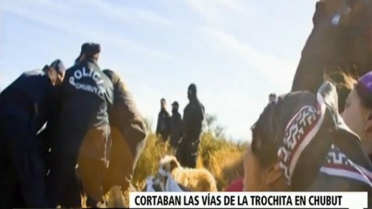 Desalojaron una protesta mapuche