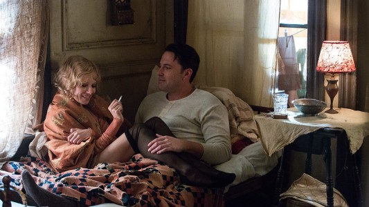 Sienna Miller lloró después de grabar escenas de sexo con Ben Affleck durante nueve horas