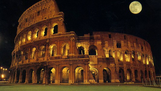 Brasileño se fracturó la pelvis al colarse de noche en el Coliseo