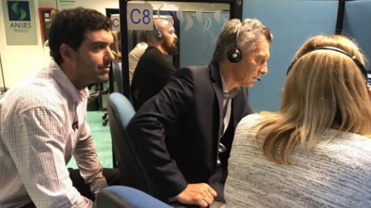 Macri atendió la línea telefónica de Anses