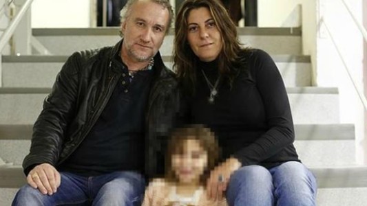 Caso Nadia: los detalles de las fotos que comprometen a los padres por abuso sexual