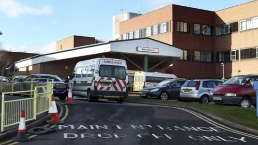 Desalojaron a un paciente inglés que usó un hospital como hotel más de dos años