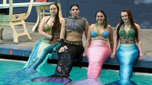 La increíble historia de una comunidad de sirenas "reales"