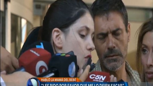 Mamá del bebé arrojado desde el auto: "No me dejaron sacarlo. Fue salvaje" (1)