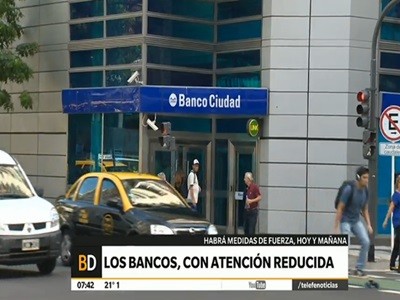 Los bancos tendrán atención reducida al público hoy y mañana