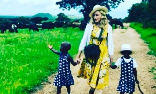 "Estoy superfeliz": Madonna presentó a las gemelas adoptadas en Malaui