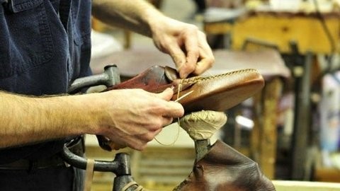 Calzado: tres empresas rosarinas cierran y despiden a 30 obreros