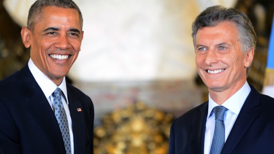 Macri habló por teléfono con Obama, quien le prometió que visitará Argentina en 2018