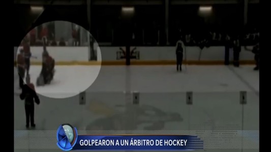 Golpearon a un árbitro de hockey sobre hielo