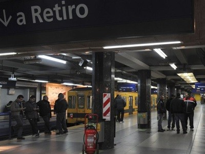 La línea C de subtes funciona de punta a punta y no hubo paro de trabajadores
