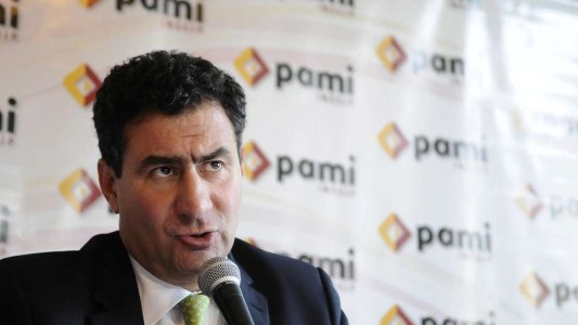 Carlos Regazzoni dejó su cargo como titular del PAMI