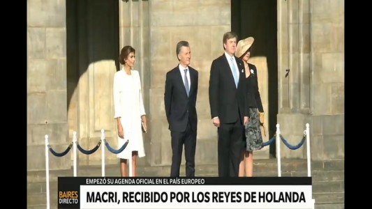 La reina Máxima recibió a Macri en el comienzo de su visita a Holanda