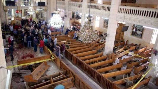 Egipto: al menos 40 muertos en dos atentados contra iglesias cristianas
