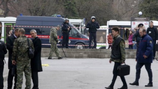 Alumno de once años llevó una granada al colegio  en Rusia: un niño muerto y diez heridos